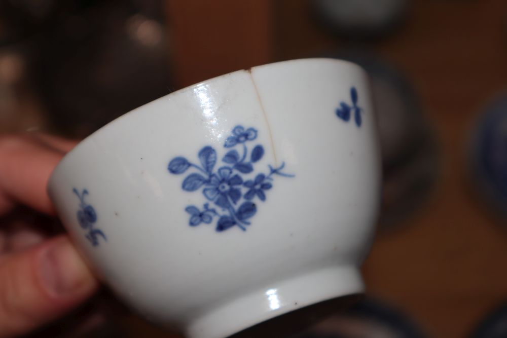 A quantity of Chinese ceramic tea bowls and saucers